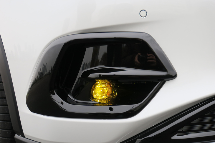 ホンダZR-V e:HEV X ホンダアクセス用品装着車（LEDフォグライト）