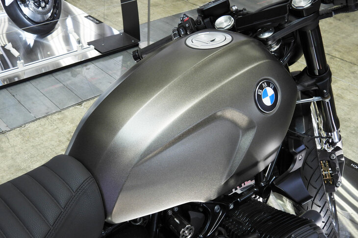 Legal Weapon R12（TRIJYA CUSTOM MOTORCYCLES）