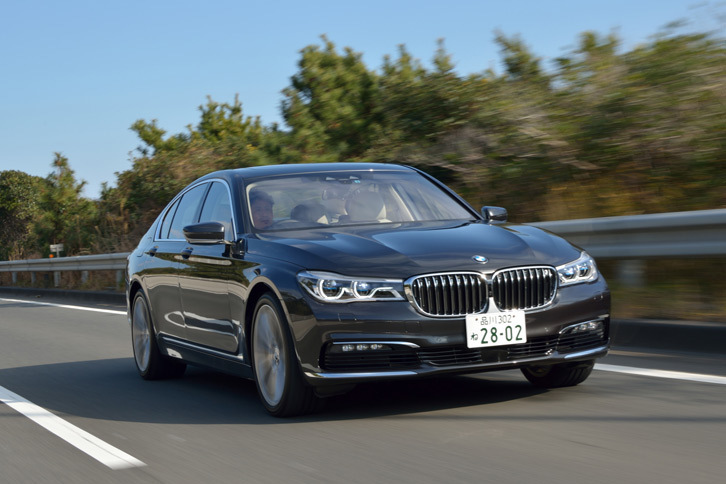 BMW 740i