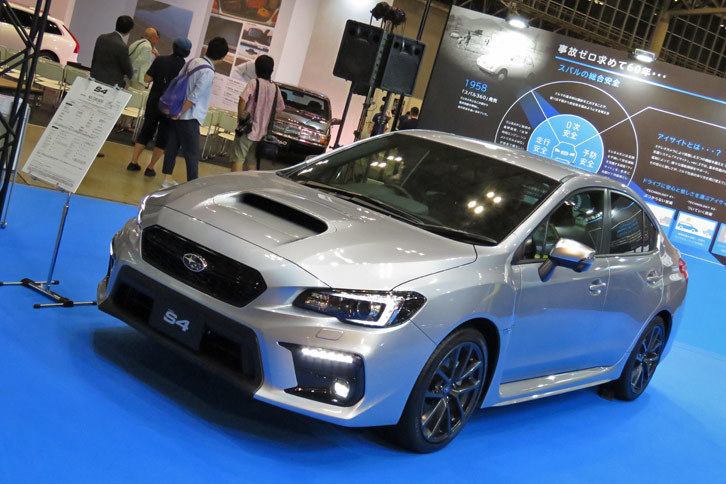 スバルWRX S4 2.0GT-S EyeSight