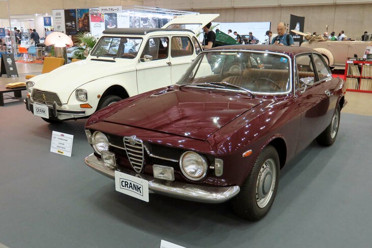 CRANK TOKYOの展示ブースの様子。