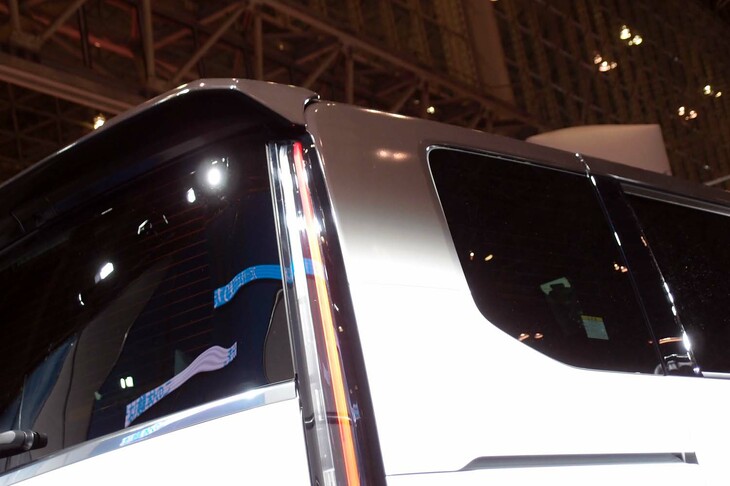 ホンダ・ステップワゴンe：HEVスパーダ コンセプト（ルーフとボディーの塗り分け部分）