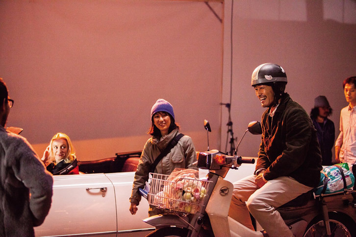 『俳優 亀岡拓次』のメイキングの様子。