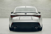 レクサスならではの走りをより高次元に　「レクサスIS」のマイナーチェンジモデル登場の画像