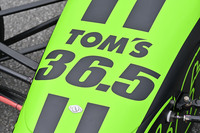 フロントに大書された「36.5」の文字はトムスがモータースポーツで使うゼッケンの36と37の真ん中を意味している。