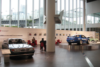 日産の80周年を記念する車両展示も