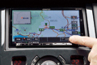 webCG｜カーナビの達人 2013 SUMMER｜2013年夏 各社イチ押しのカーナビはコレだ！｜ケンウッド「彩速ナビ」MDV-Z700（3）