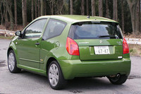 【スペック】
	1.6 VTR（2ペダル5MT）：全長×全幅×全高＝3670×1660×1460mm／ホイールベース＝2315mm／車重＝1080kg／駆動方式＝ FF／1.6リッター直4 DOHC16バルブ（110ps/5800rpm、15.3kgm/4000rpm）／車両本体価格＝194.0万円