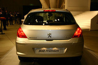 7年ぶりのフルモデルチェンジ、新型「プジョー308」発表の画像