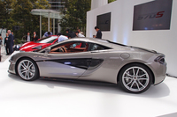 「570Sクーペ」のサイドビュー。