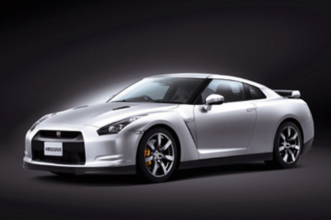 「日産GT-R」（写真）のレンタカー料金は、平日日帰りプランで2万9800円から。