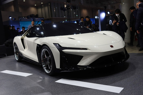 東京オートサロン2026の会場には、「ホンダNSX」をベースにイタルデザインがカスタマイズを施した「ホンダN...