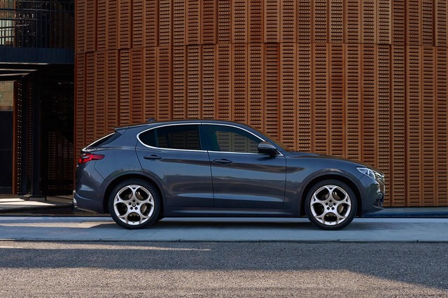 アルファ・ロメオ・ステルヴィオ」に上質感を高めた限定車 【ニュース