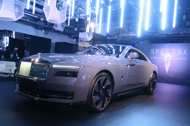 ロールス・ロイス・スペクター プロフェシー 内装・外装など65枚