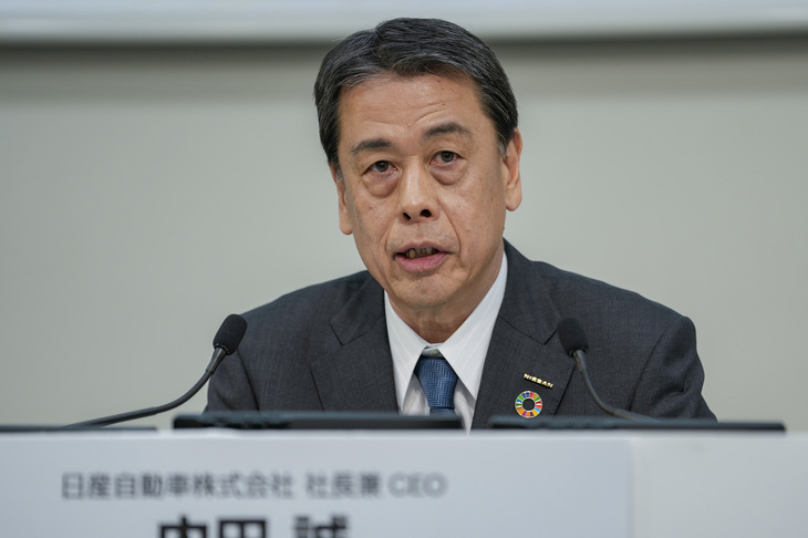 「経営統合に関する協議・検討の終了」を発表した2025年2月13日は、日産自動車の2024年度第3四半期決算発表の日でもあった。写真は決算発表の場で財務実績などを説明した日産の内田 誠社長。