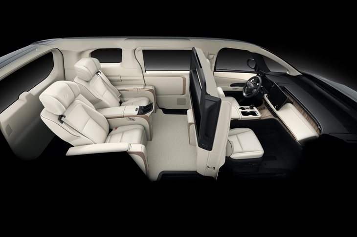 レクサスLM（2列シート4人乗りのシートレイアウト）