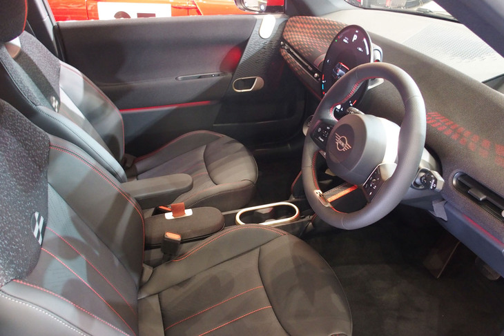 MINIジョンクーパーワークスE（インテリア）