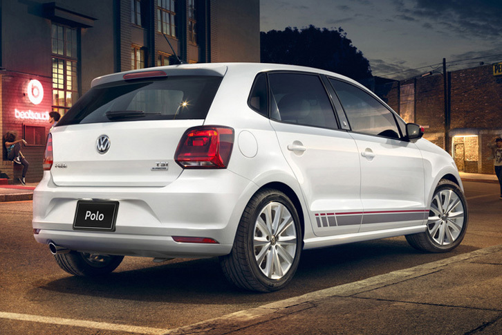 「ポロ with beats」のリアビュー。