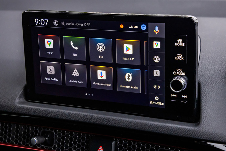 Googleの機能を搭載した「9インチHonda CONNECTディスプレイ」を搭載。音声操作機能の「Googleアシスタント」や、好きな音楽やポッドキャストなどを車内で楽しめる「Google Play」、ナビゲーション機能の「Googleマップ」などが利用できる。