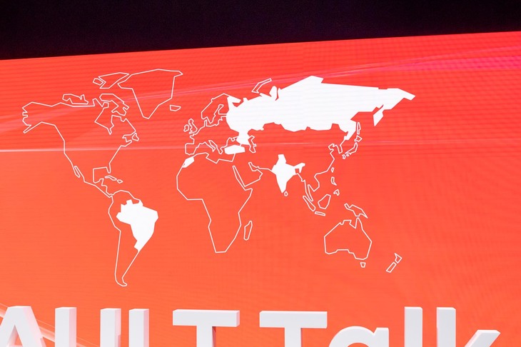 ルノーは今後、欧州各国での展開に力を入れるとともに、ブラジルやロシアといった、図で白く示された国々にも投資していくという。