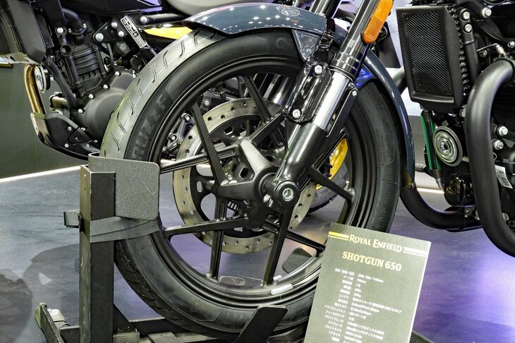 ロイヤルエンフィールド・ショットガン650