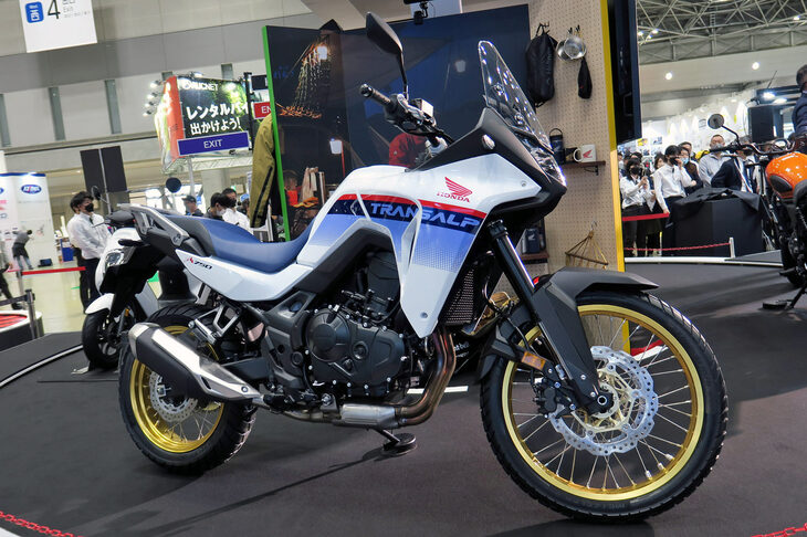 ホンダXL750トランザルプ