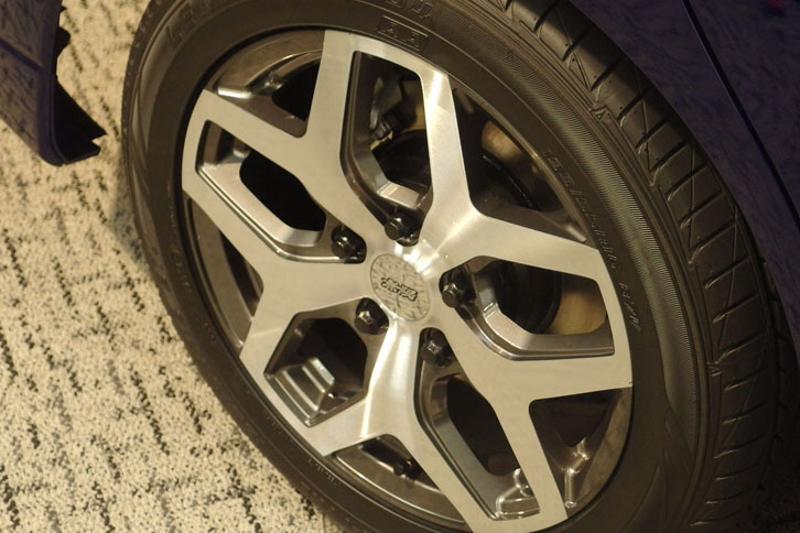 無限仕様のホイール。