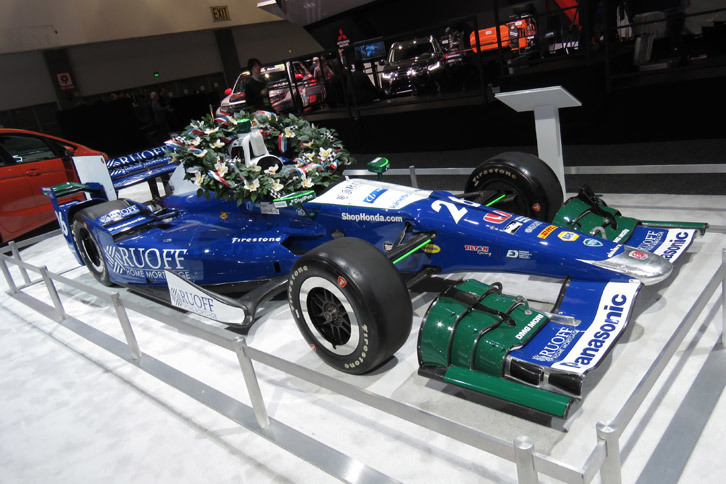 2017年のインディ500で優勝した佐藤琢磨の競技車両。