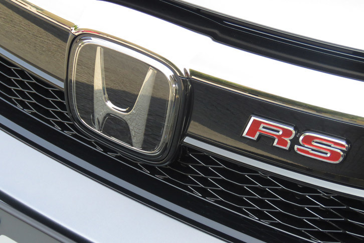 ホンダ・フィットRS Honda SENSING（フロントグリル）