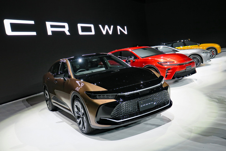 トヨタ・クラウン クロスオーバー（エクステリア）