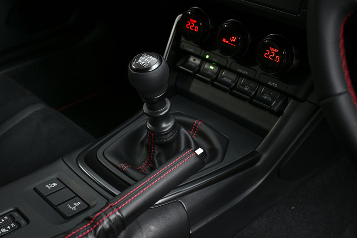トヨタGR86 RZ“40th Anniversary limited”（シフトレバー）