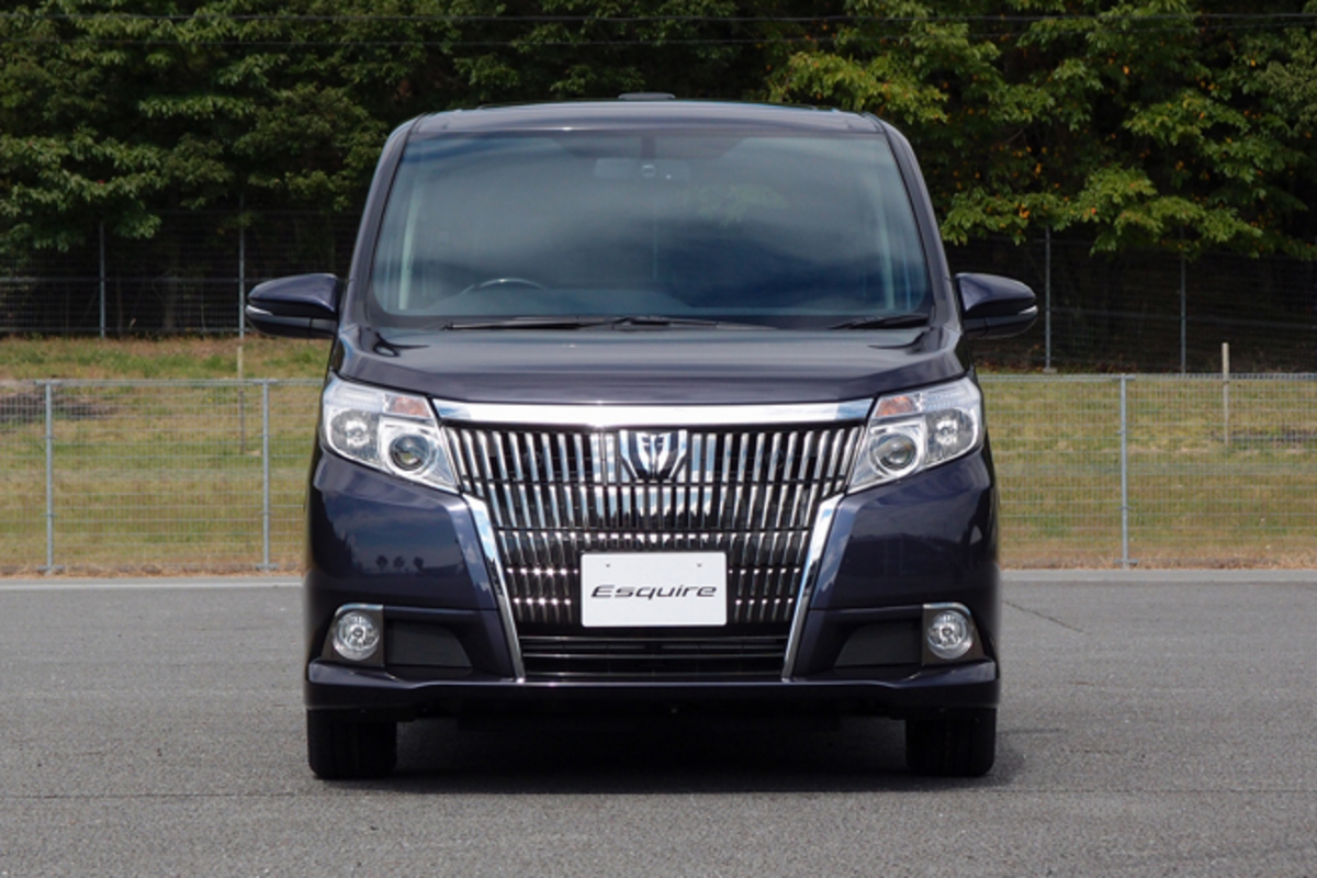 トヨタ エスクァイア を写真で紹介 内装 外装など30枚 画像 写真 Webcg