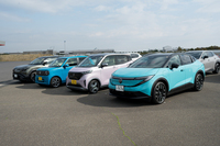 過日催された、各社合同の電動車試乗会より。新型車の参入や既存モデルのアップデートにより、日本でもBEVは成長の兆しをみせているという。