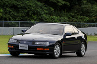 1991年9月に発売された4代目「プレリュード」。ワイド＆ショートを強調する個性的なウエッジシェイプをまとい、3ナンバーサイズ専用のスタイリングとなった。