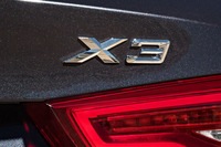 新型「BMW X3」は2017年9月のフランクフルトモーターショーでデビュー。日本市場には同年10月に導入された。欧州でもデビュー直後という事情もあり、まずは2リッターディーゼルターボを積む「xDrive 20d Mスポーツ」のみが販売される。