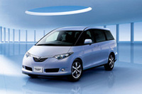 ミニバンで燃費20km/リッター、新型「エスティマハイブリッド」登場