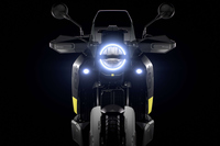 ハスクバーナが「ノーデン901」を日本導入　オン／オフ問わない走りが自慢の大型バイクの画像