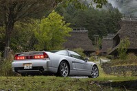 「タイプS」は1997年のマイナーチェンジを機に登場。標準モデルから約45kgの軽量化と専用セッティングのサスペンションなどにより、ワインディングロードなどでのスポーツドライビングが楽しめるモデルとうたわれていた。