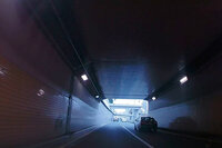 前後2カメラにHDR機能を採用することで、明暗差が激しい場所での白とびや黒つぶれを抑えた。