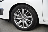 「メガーヌ エステートGTライン」には、「CELSIUM」と呼ばれるデザインの17インチアルミホイールが与えられる。