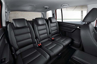 新型「VWトゥーラン」登場の画像