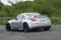 スポイラーやスカートがセットになった、エアロキットは25.0万円。