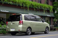 三菱ディオン TURBO NAVIパッケージ（4AT）【試乗記】の画像