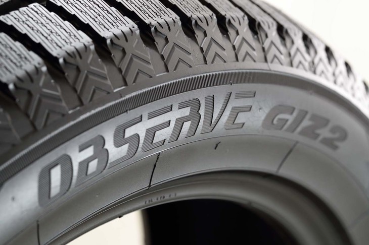 「オブザーブ ガリットGIZ」の後継にあたる「オブザーブGIZ2」。ドメスティックなガリットが外れ、グローバル名称であるオブザーブのみを冠することになった。