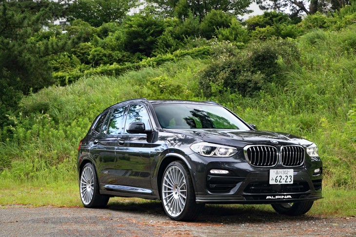 アルピナのミッドサイズSUV「XD3」。このほかSUVタイプのBMWアルピナ車は「XD4」と「XB7」がラインナップされている。
