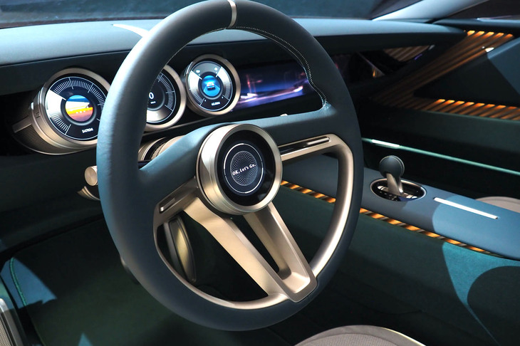 マツダ・ビジョンXクーペ