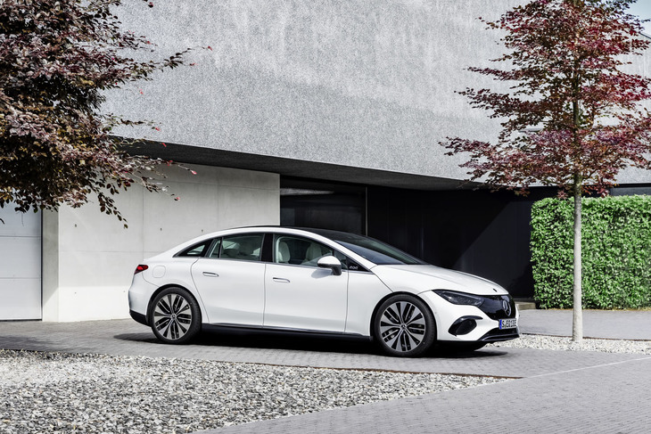 メルセデス・ベンツEQE（エクステリア）