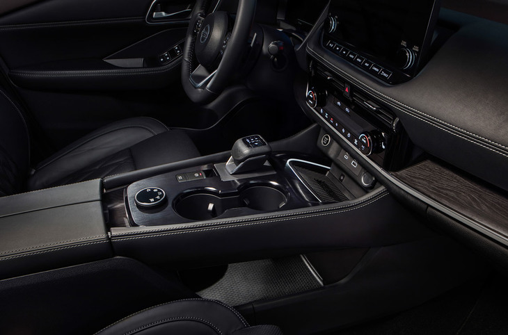 日産ローグ（センターコンソール）