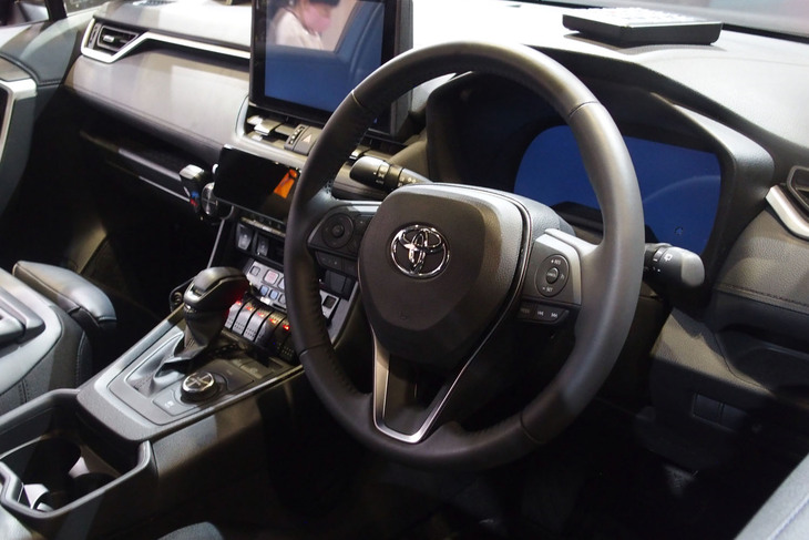 RAV4“5D ADVENTURE 2022”（インテリア）