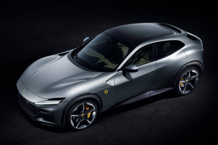 「デザイン・カー・オブ・ザ・イヤー」の選考対象は「10ベスト」には限定されないので、なかには「フィアット600e」や、「フェラーリ・プロサングエ」を選んだ人もいた。